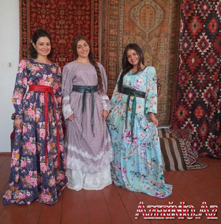 Erməni qızlarının Şuşanın Cıdır düzündə moda nümayişi (VİDEO, FOTO)
