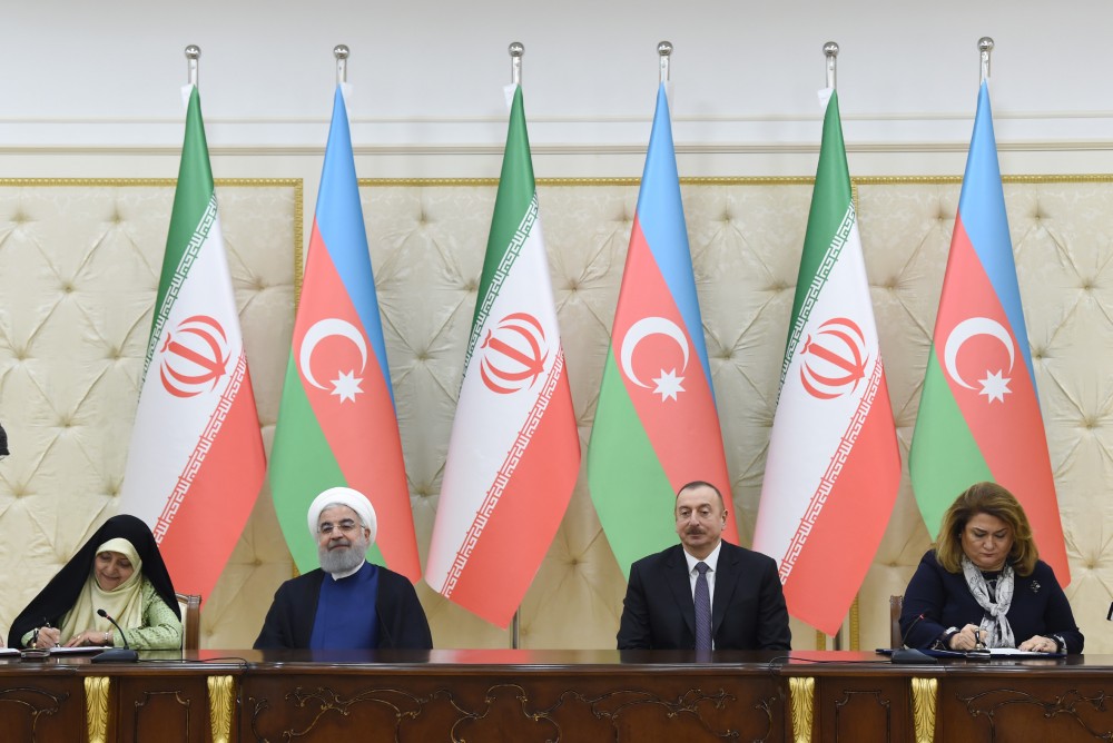 Azərbaycan-İran sənədləri imzalandı