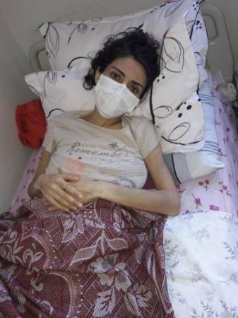 İki uşaq anası ölüm ayağında: “Mehriban xanım, Qan İnstitutu qan satır” - Foto