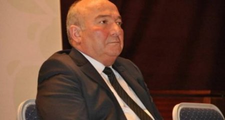 Beyləqanın icra başçısı Heydər Əliyev parkını hissə-hissə satır - Foto + Video